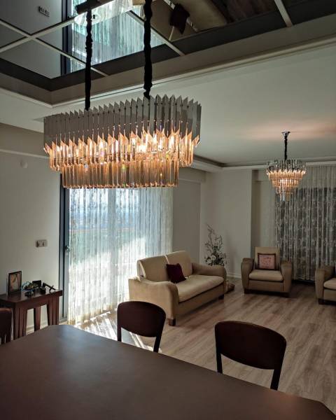 Réalisation de lustres en cristal pour salon à Saint Didier au Mont d’Or dans l’ouest lyonnais